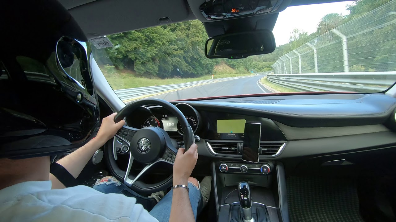Nurburgring Alfa Romeo Giulia 2.2