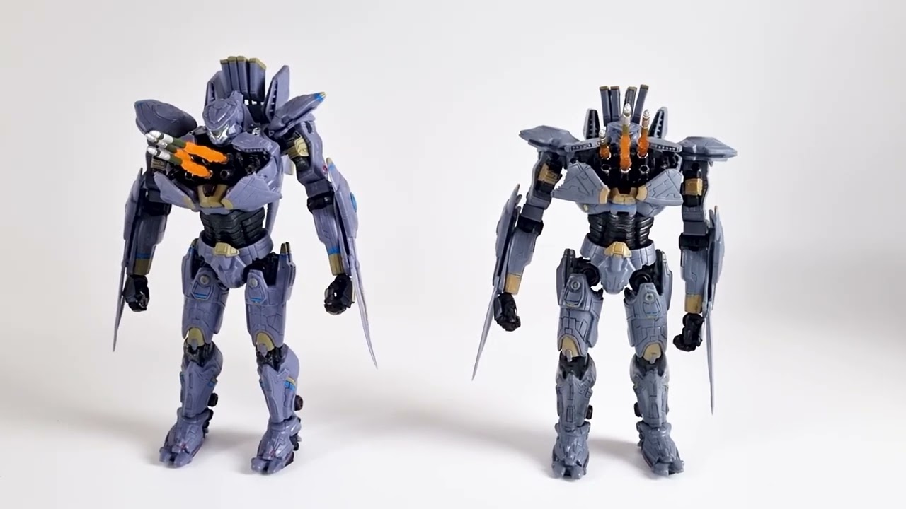 Pacific Rim Ultimate Striker Eureka Figure - сравнение двух Bootleg копий робота