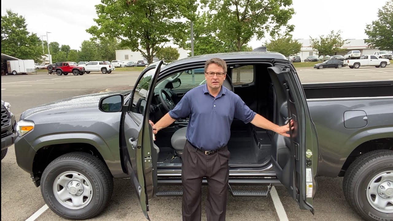 2020 Tacoma Double Cab vs Access Cab - Can You Fit?