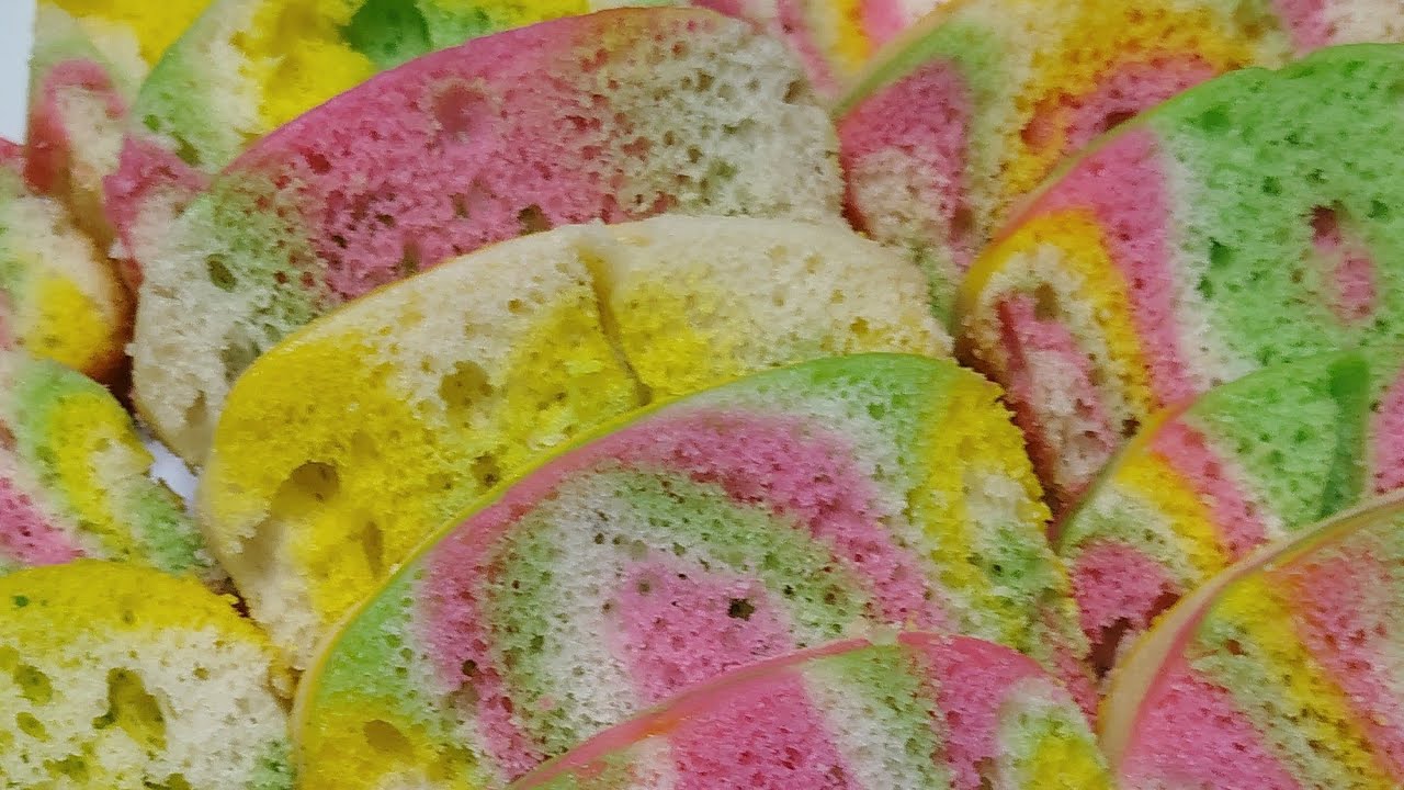 Holi recipes!! Colourful fusion cake recipe | Sabudana wafer| Holi snacks 😋🥨