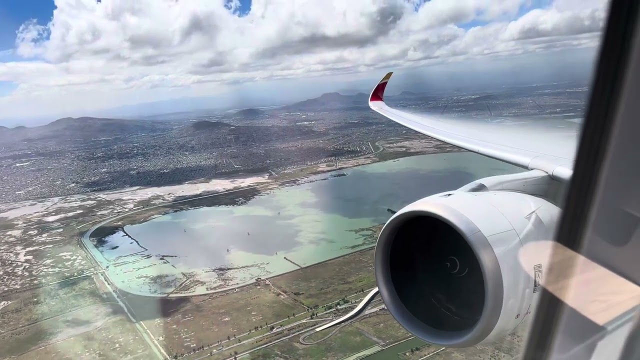 Iberia Airbus 350 Next takeoff México City