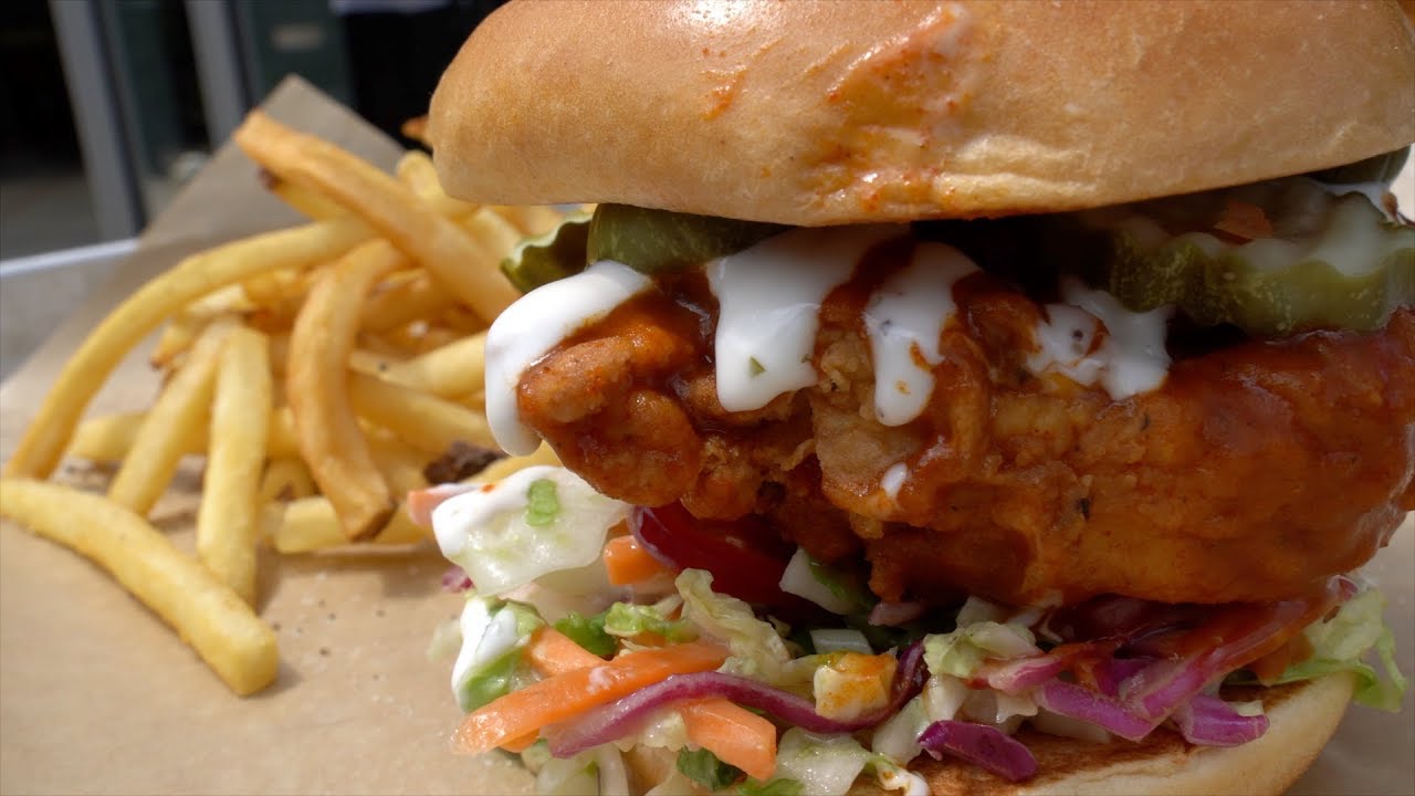 NEW Buffalo Wild Wings Chicken Sandwiches N Tenders