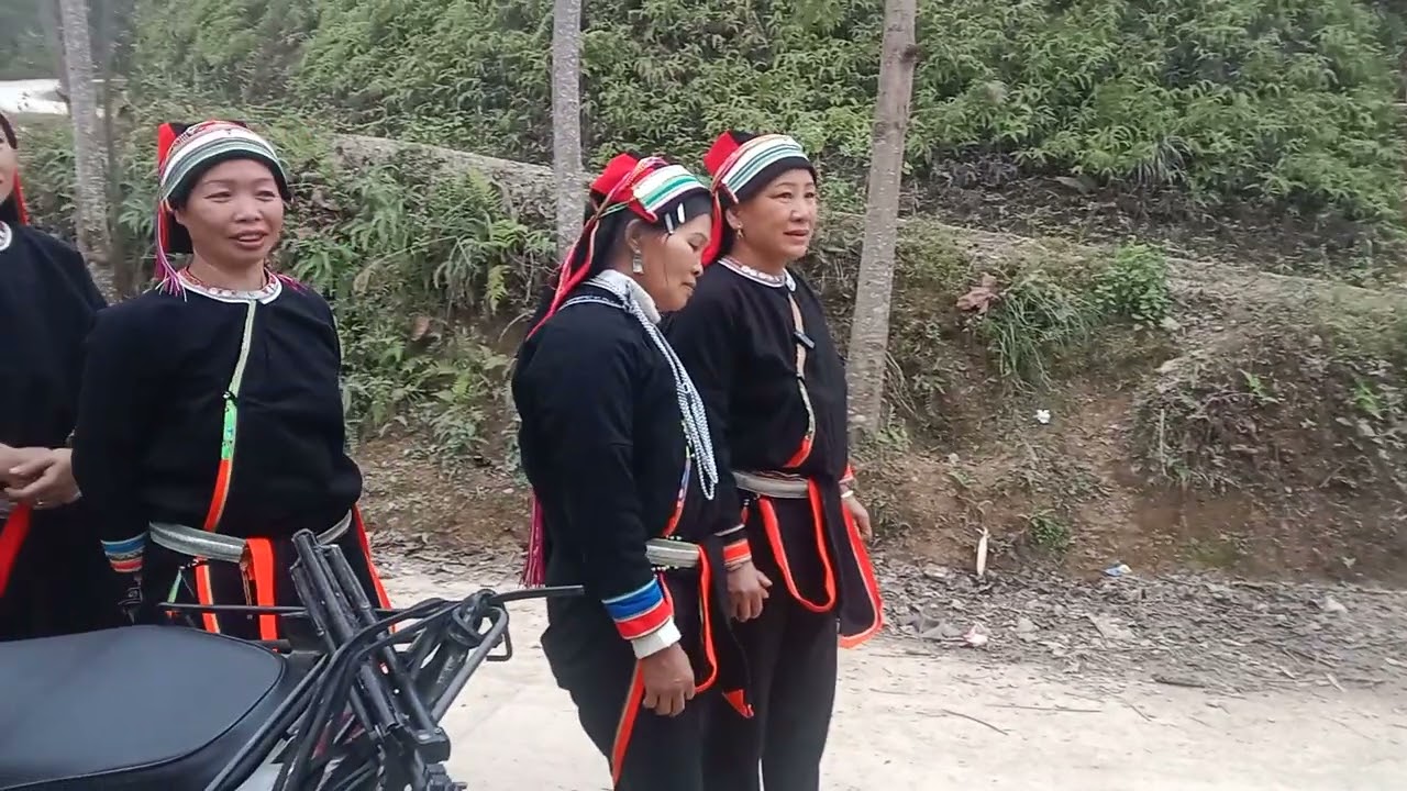 2 CÔ HÁT TIẾN KHÁCH #hatdao 