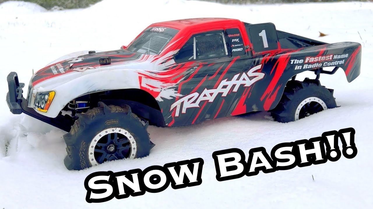 Traxxas Slash 4x4 Brushless ~ SNOW BASH with PADDLE TIRES!!