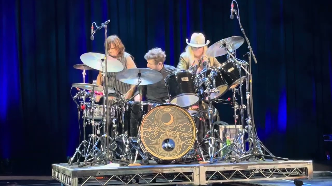 Melissa Etheridge, Eric Gardner & AMY RAY Drum Solo / Phoenix / October 12, 2025