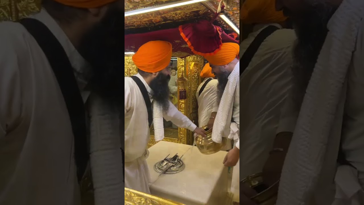 SHAHEEDI ASTHAN GURUDWARA SIS GANJ SAHIB DELHI