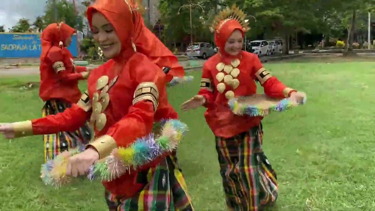 Tari Mappadendang By BNI Sengkang Wilayah 07 Makassar