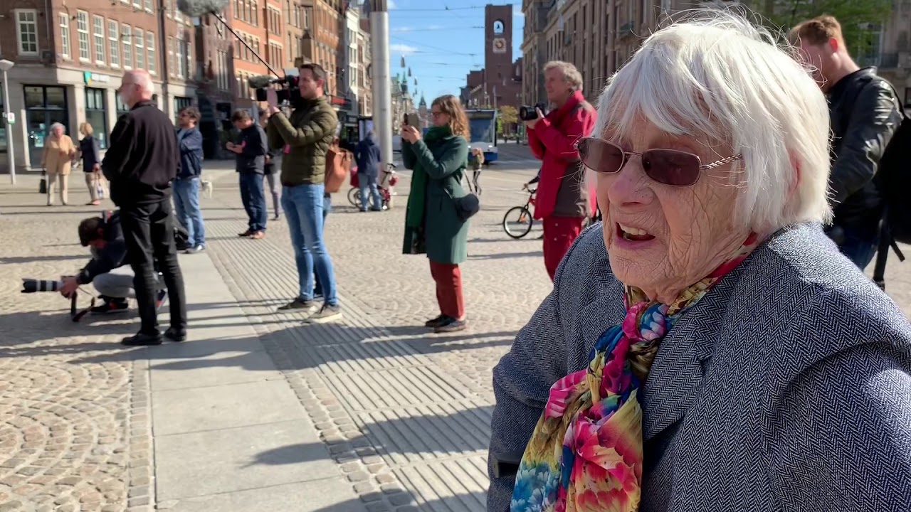 75 jaar bevrijding draaiorgel het Snotneusje op de Dam