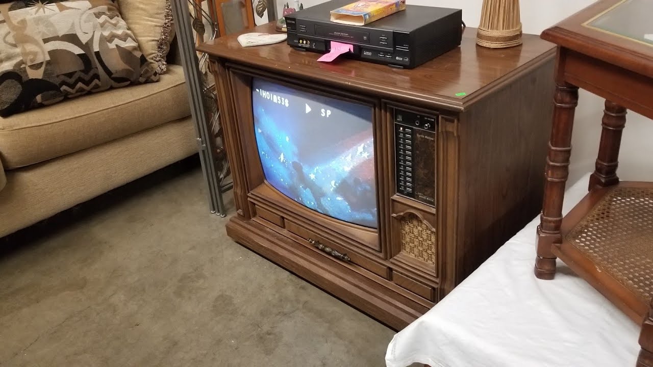 Thrift With Me -- Vintage I'd Redecorate the House For