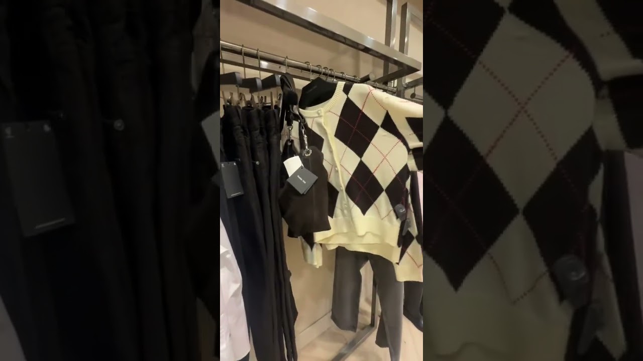 Ветровка из Massimo Dutti♥️💃🏻тренд этой весны #fyp #massimodutti  #trendingnow #находки #viralfind