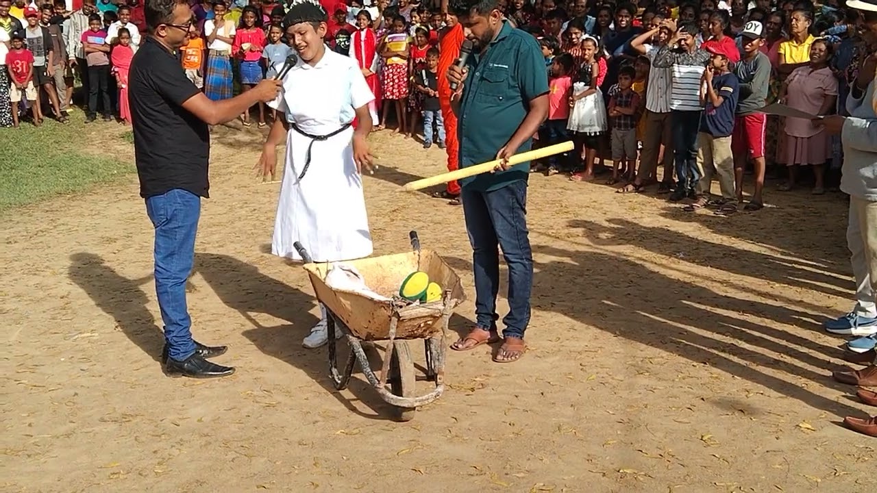 කෝකිල වසන්තය අවුරුදු උළෙලේ විකට ඇදුම් තරගය  (1)