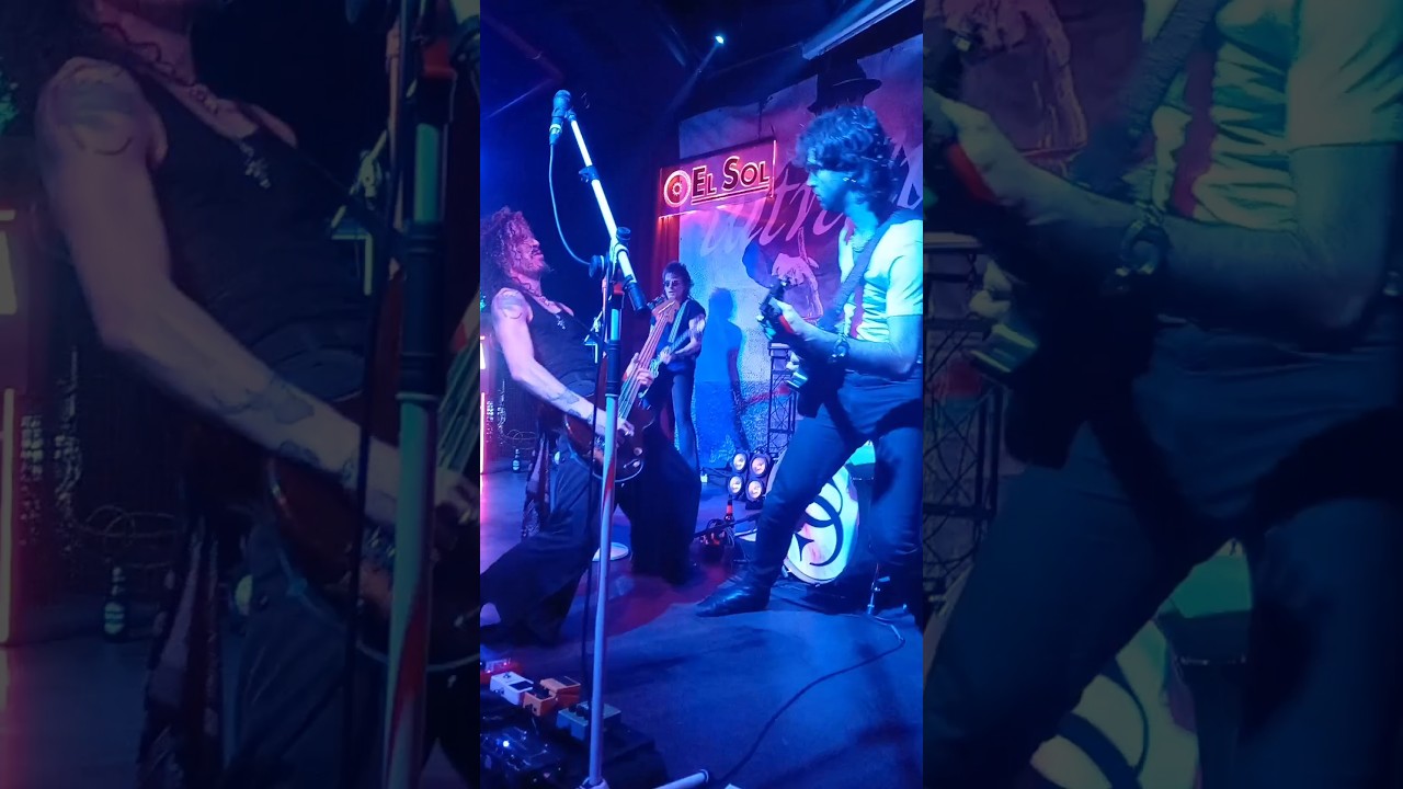 Ultraligera - Pelo de foca * Sala Sol Madrid