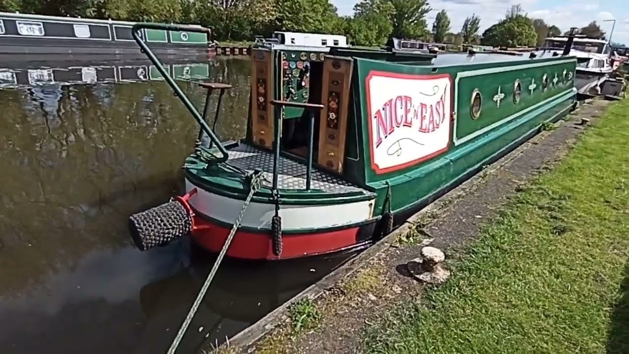 Nice n Easy - 43ft Narrowboat - 4 Berth Traditional Boat