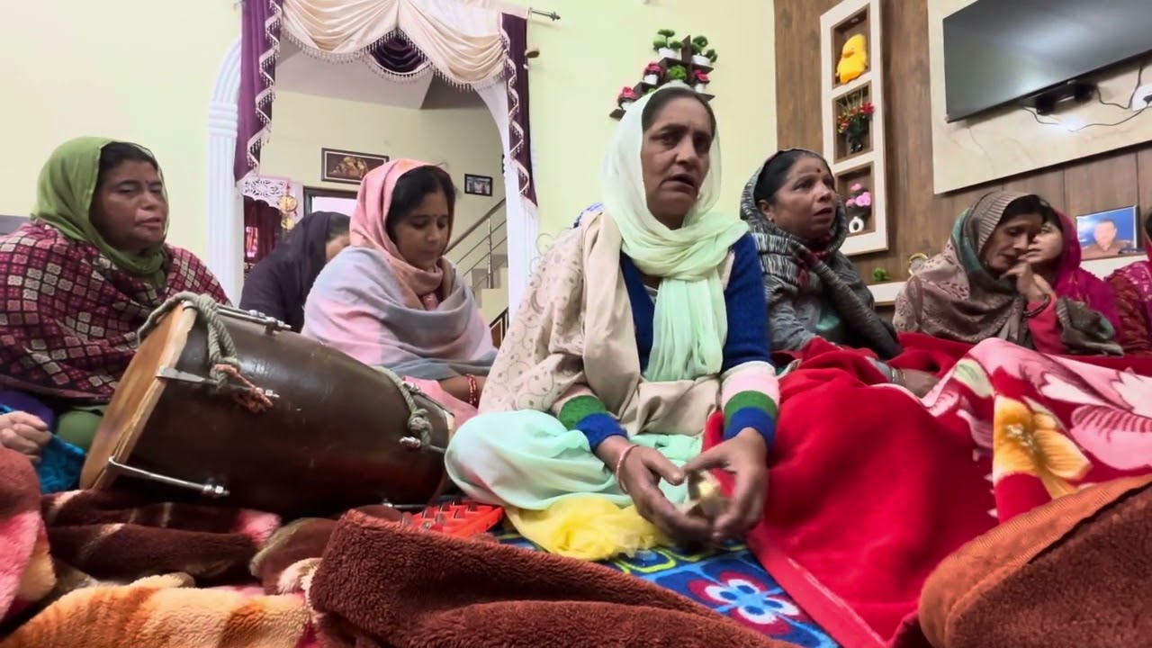 सुहागगीत लड़कियों के विवाह में गाया जाने बाला गीत