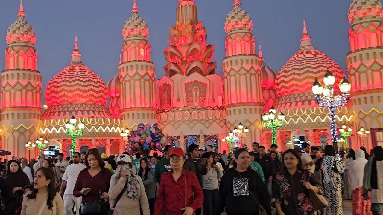 Tour global village, Dubai UAE 🇦🇪 so beautiful 😍 🤩 