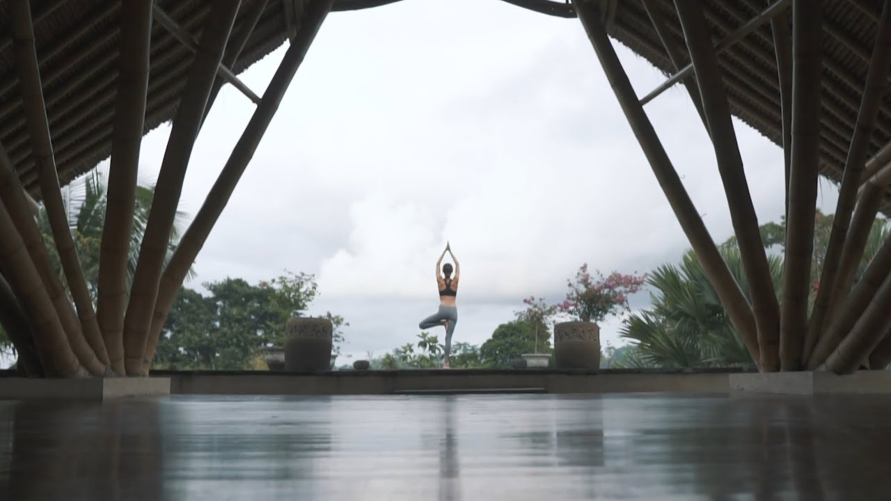 Bali Yoga Retreat | Vyoma Yoga Hut | The Udaya