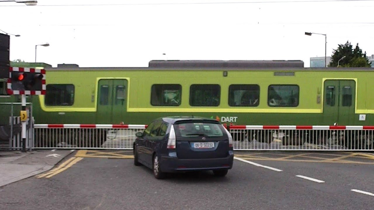 Level Crossing at Merrion Gates, Dublin - IE 8520 Class Dart Train