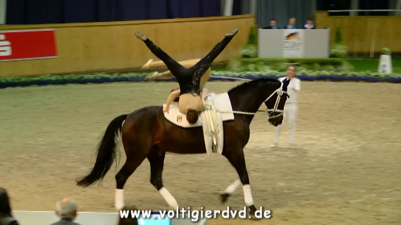 Anna Neumann - Madeleine Gallien - Pas de Deux 12 - DJM Voltigieren Aachen 2017