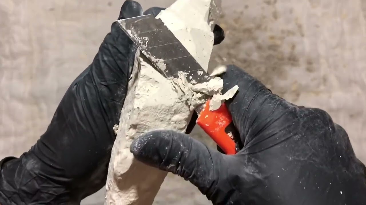 Cleaning wet chalk/ASMR