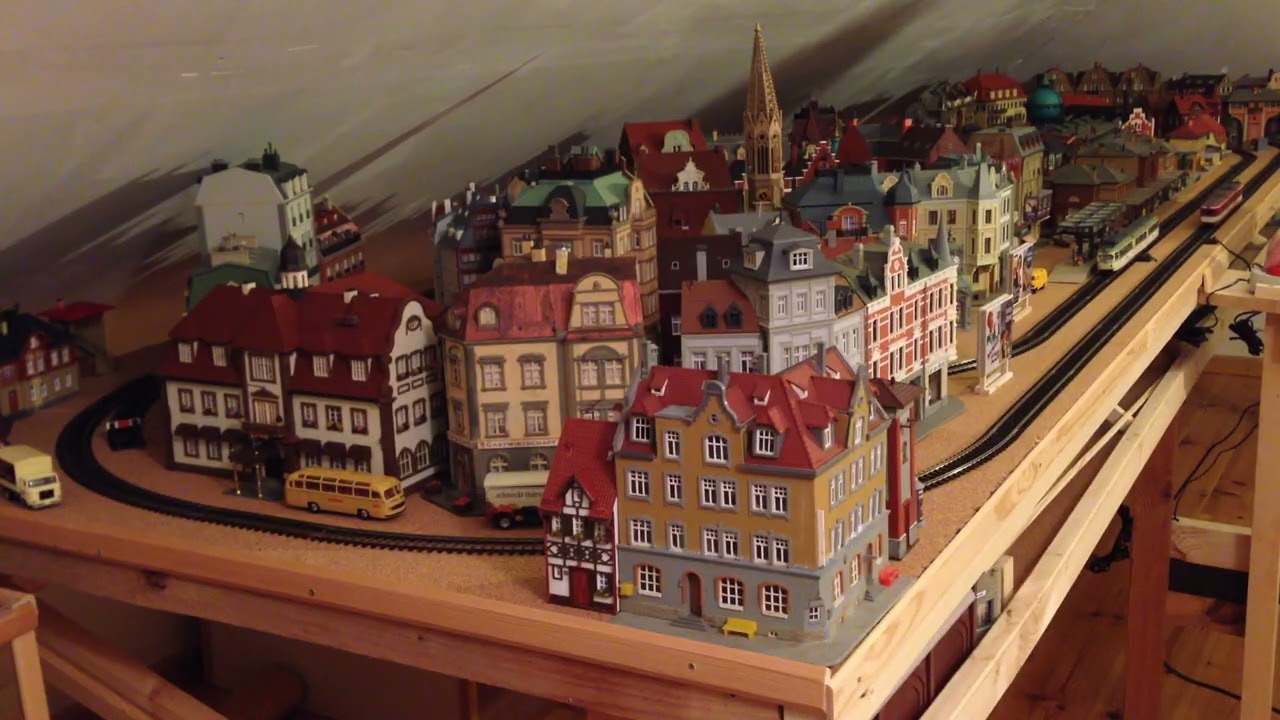 Sonntag in der Straßenbahn Stadt