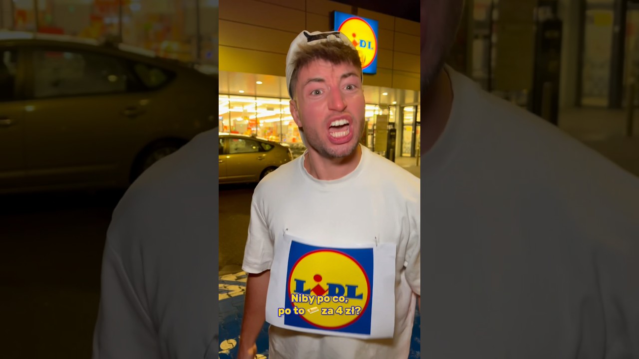 Biedronka vs Lidl: Rap Battle 🎤 #shorts