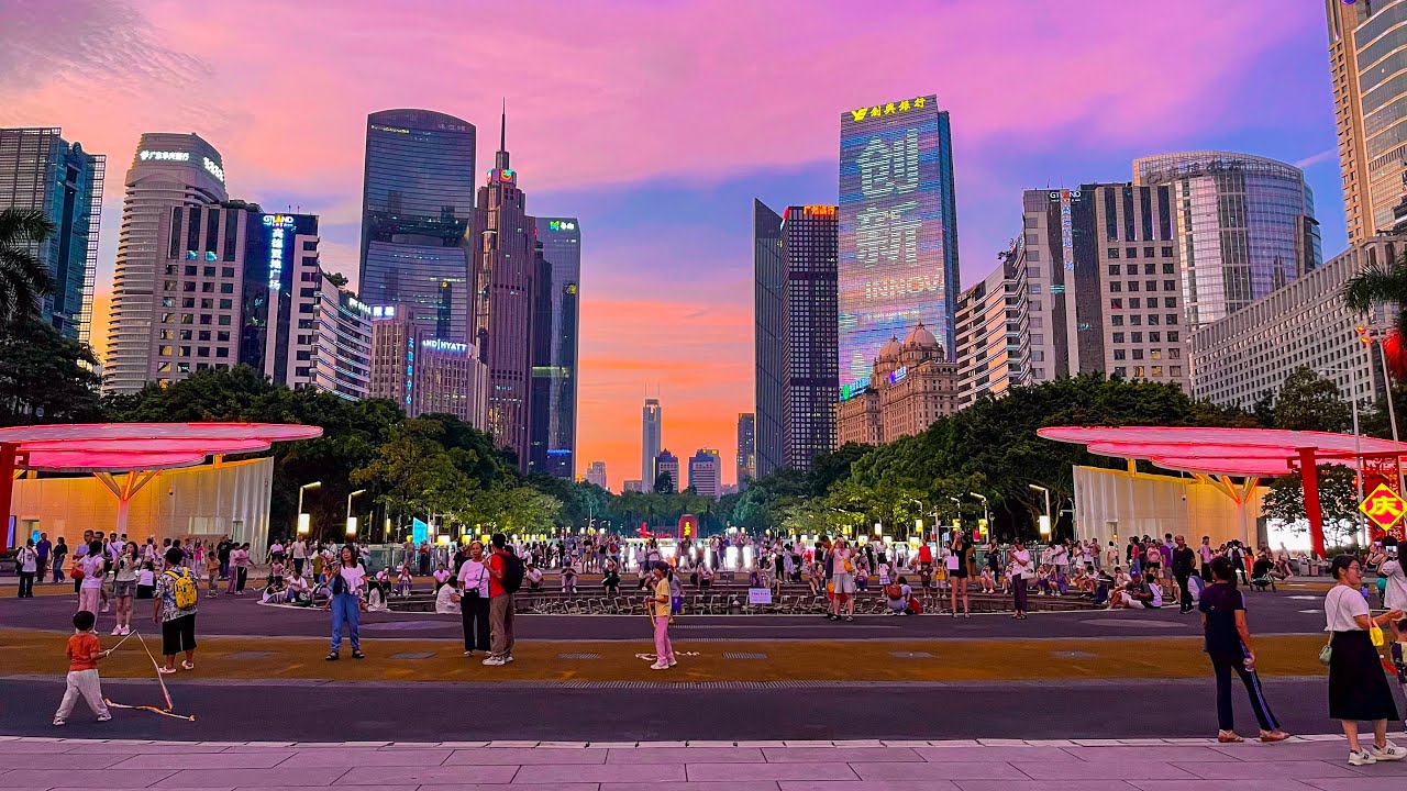 🇨🇳Guangzhou Travel Guide: A Place You Must Visit, Flower City Square Walking Tour