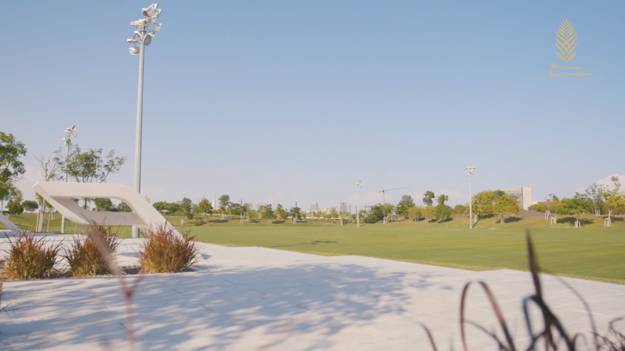 Crescent Park: Officially Open - الحديقة الهلالية – الافتتاح الرسمي