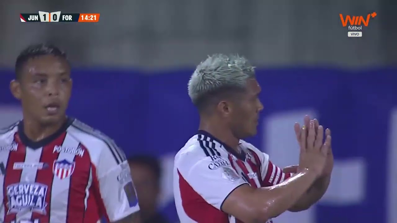 ¡Espectacular golazo! Teófilo Gutiérrez, delantero de Junior, anotó una joya de gol ante Fortaleza