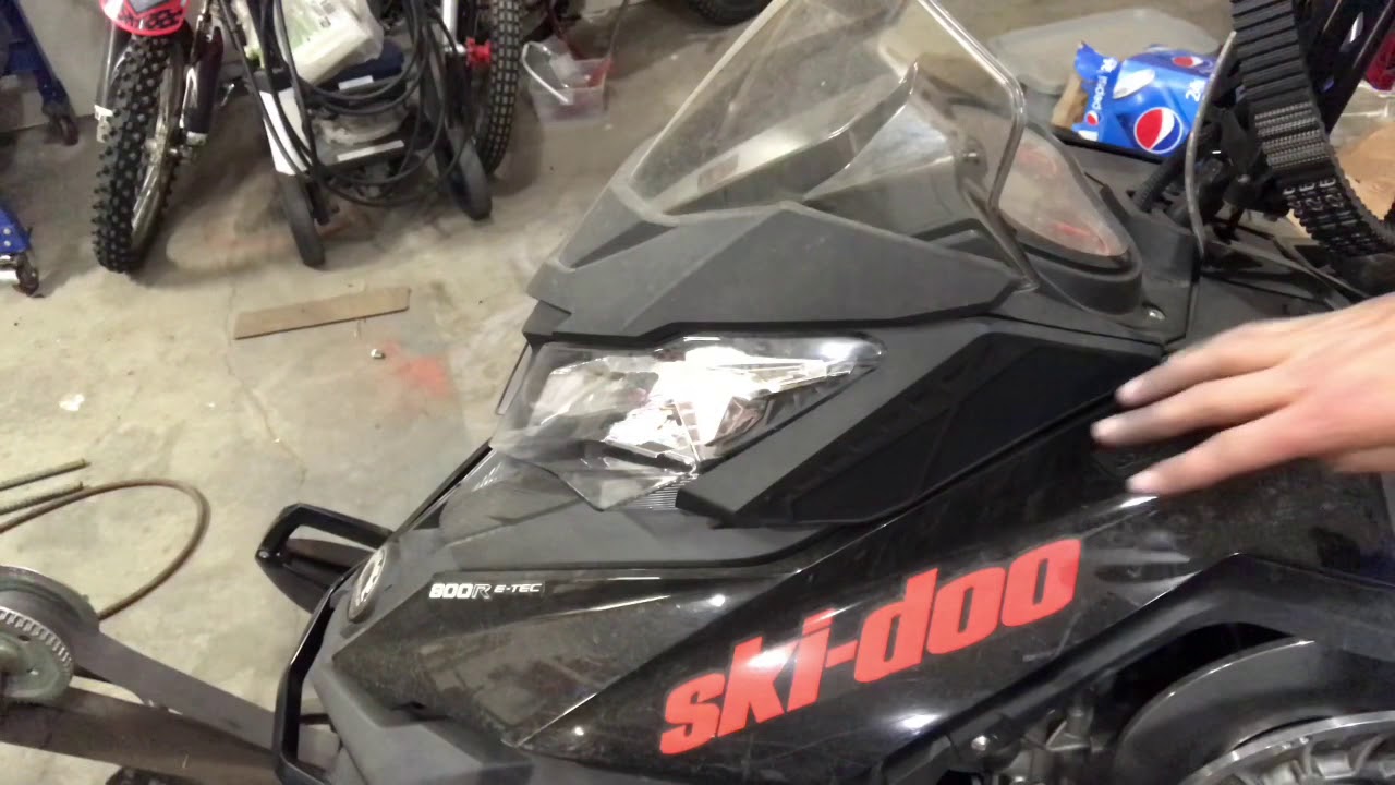 SKI-DOO XM HOOD REMOVAL