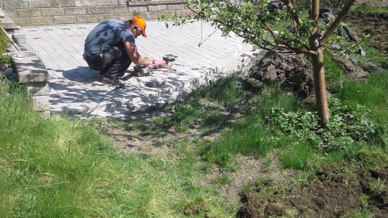stens&auml;ttning,gr&auml;smatta,mur s&auml;ttning,skiffer s&auml;ttning och gravning