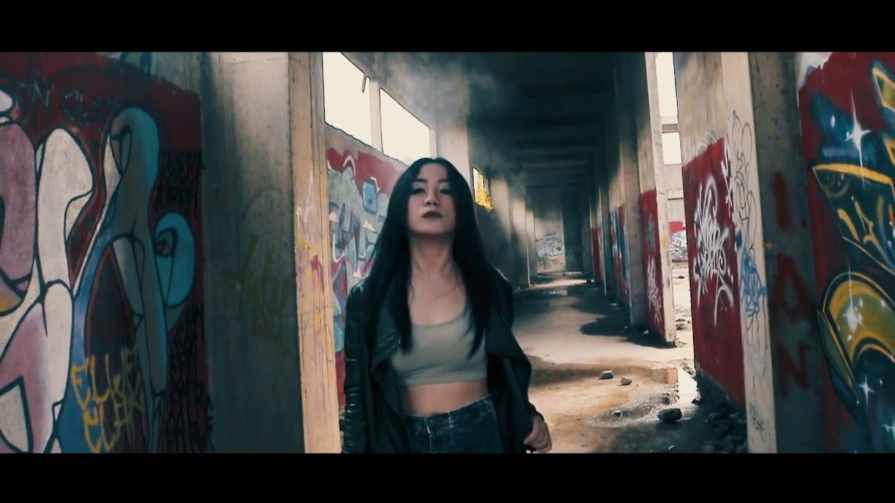 Holy Color Girl With Vape / Bitches Ain't Shit ft. Chevy Woods