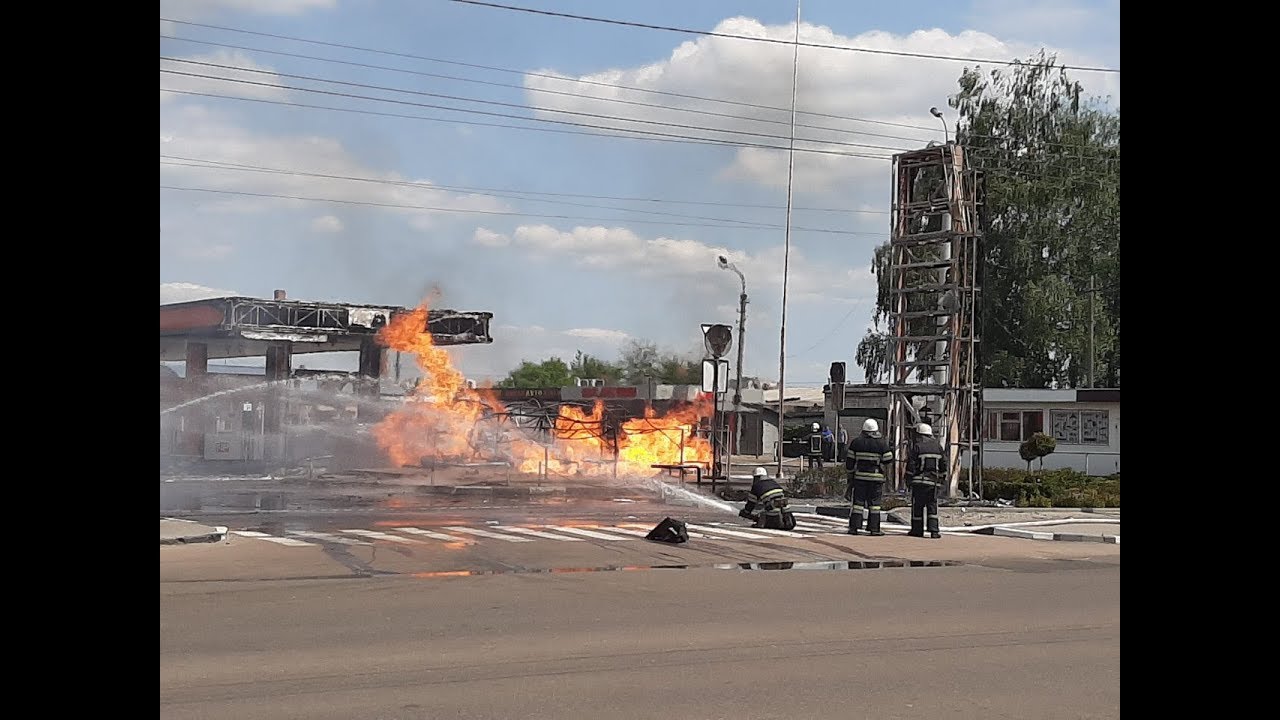 У Житомирі ліквідовано пожежу на газовій заправці