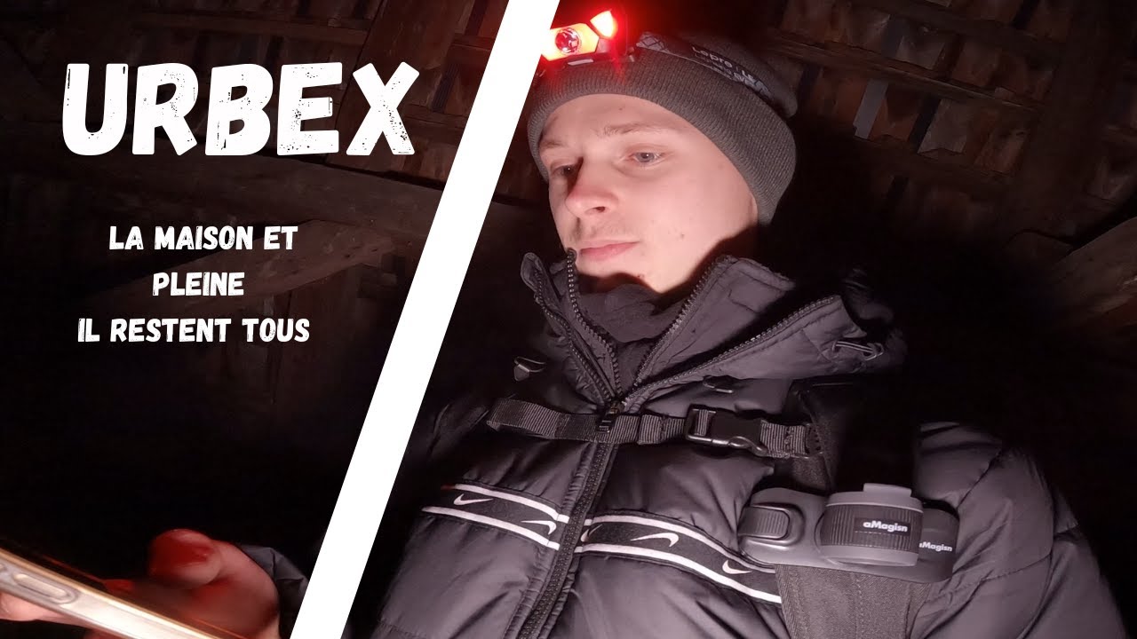 Urbex : exploration d'une maison abandonnée. Elle garde un œil sur le passé.