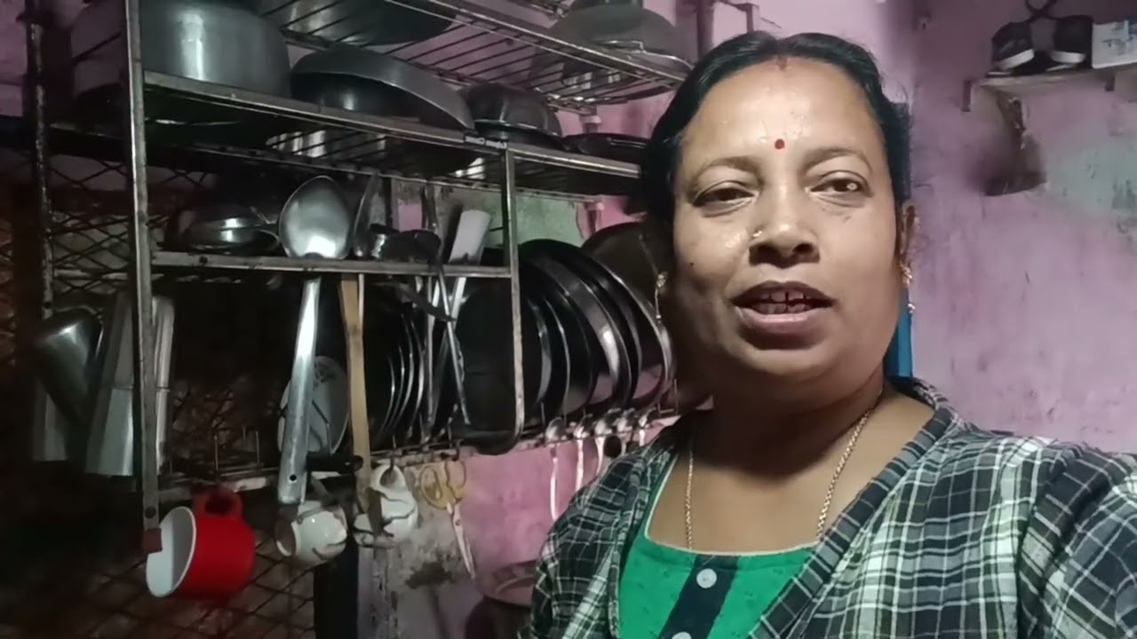 দোকানের জন্য জিনিসপত্র আনা হলো ও রাত্রে আচারি লঙ্কার ও ধনে পাতার বড়া ভেজে খাওয়া দাওয়া করলাম