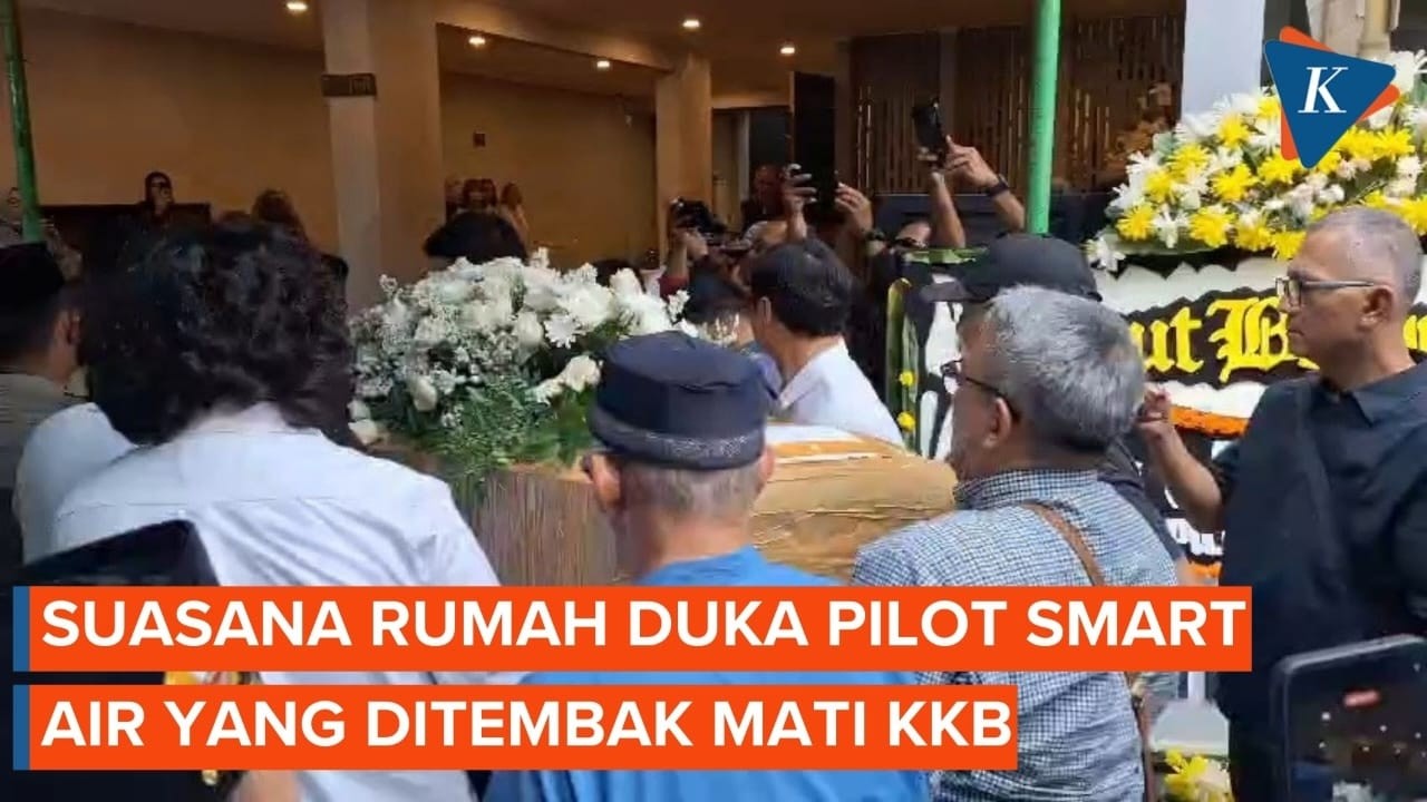 Suasana Rumah Duka Kapten Egon, Pilot Smart Air yang Ditembak Mati KKB di Papua