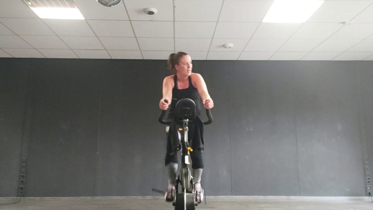 BIKING AVEC JULIE