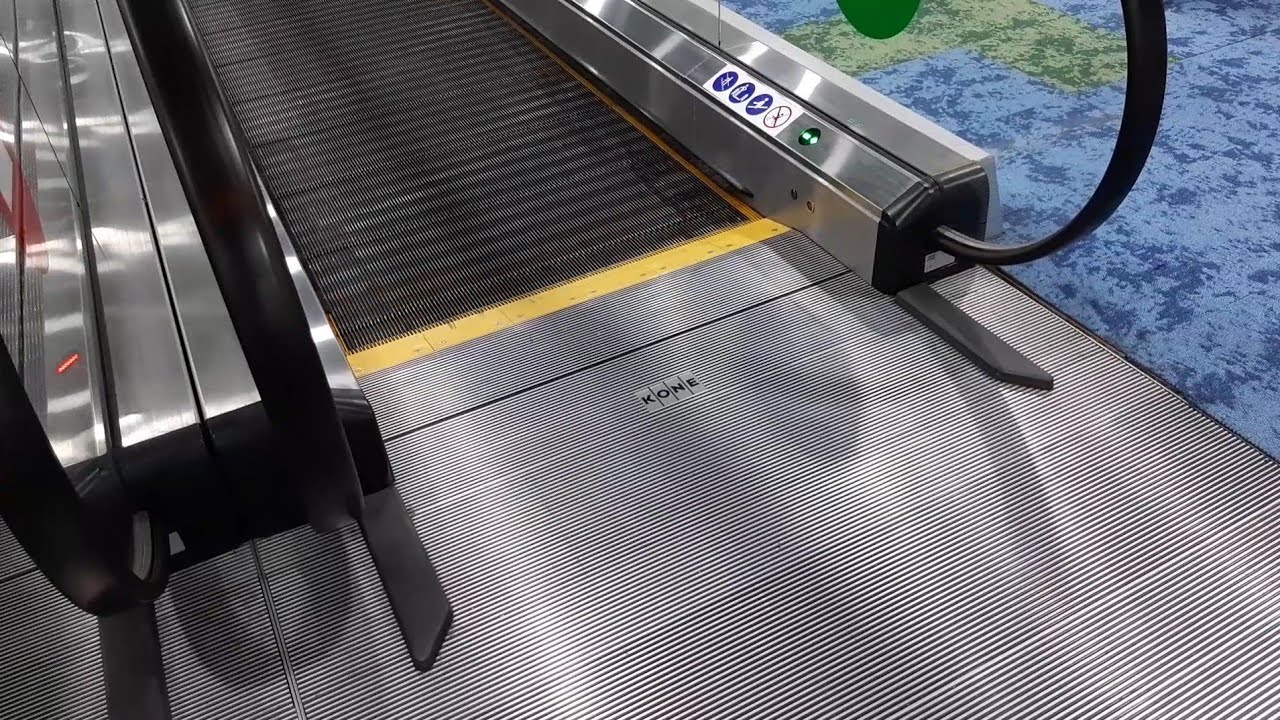 KONE Moving Walks - CGK Airport Terminal 3, Tangerang, ID (Transit Pier)