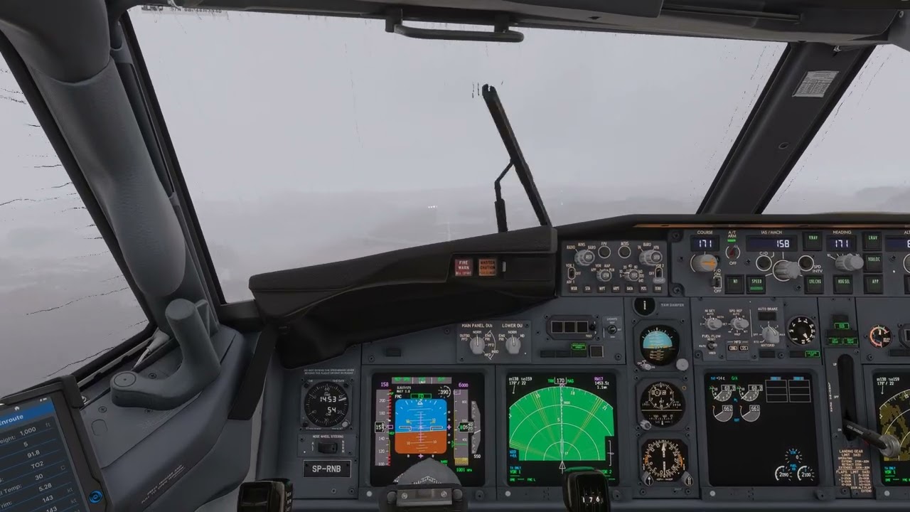 INTENSE Landing During a Storm in Porto | B738 | MSFS2024