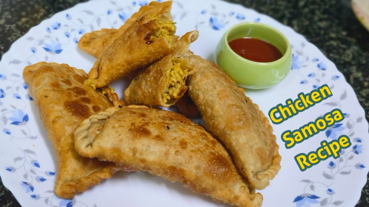 Chicken Samosa recipe, (Simple chicken keema Samosa recipe)#Najmihomeandcookingvideo