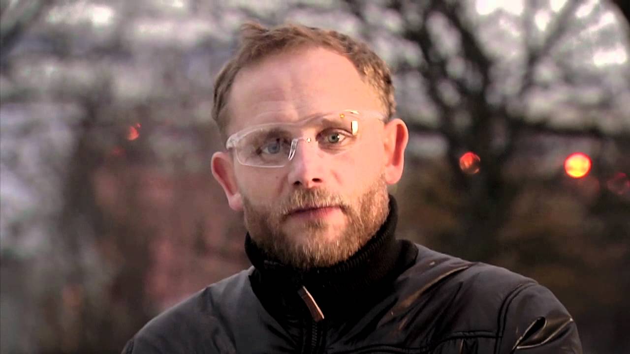 Notum flugeldagleraugun - Slysavarnafélagið Landsbjörg