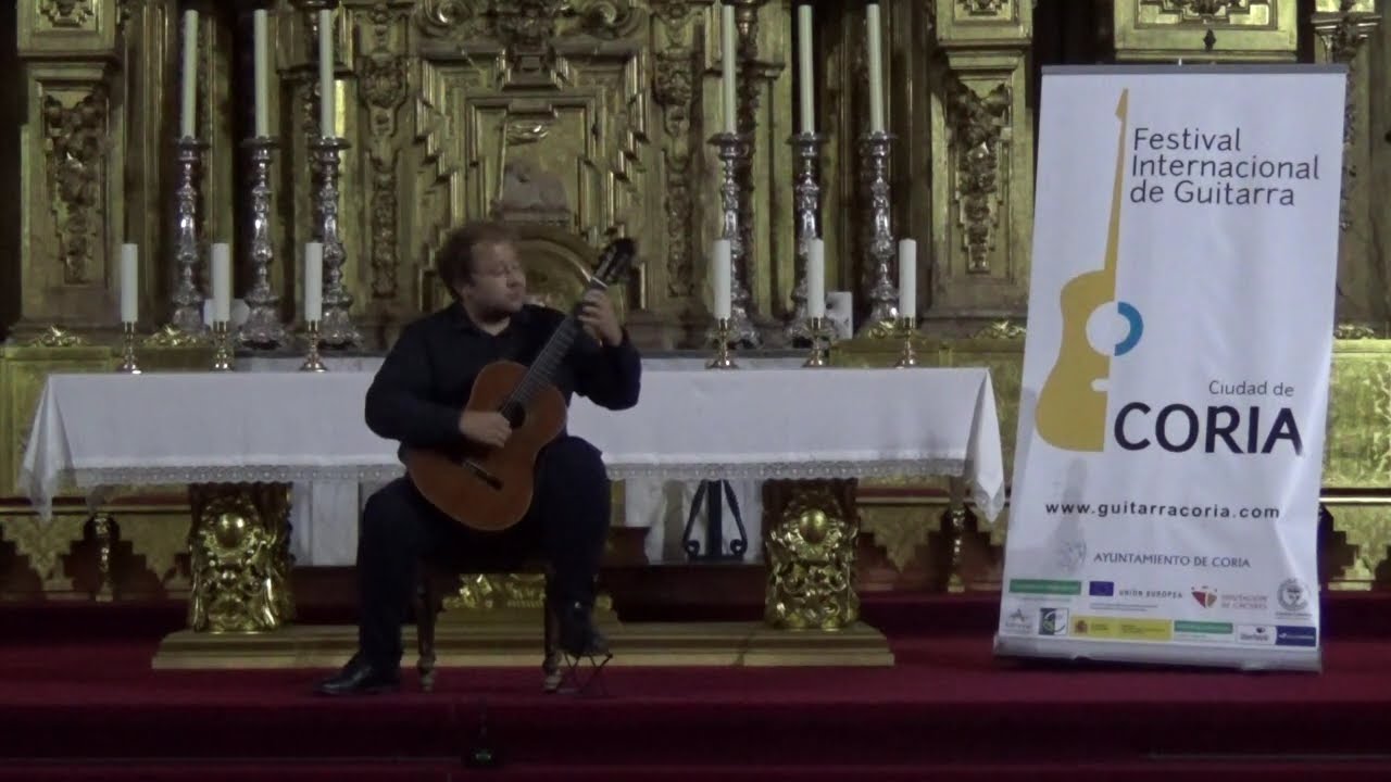 Toccata BWV 914 by J.S.Bach played by Igor Klokov