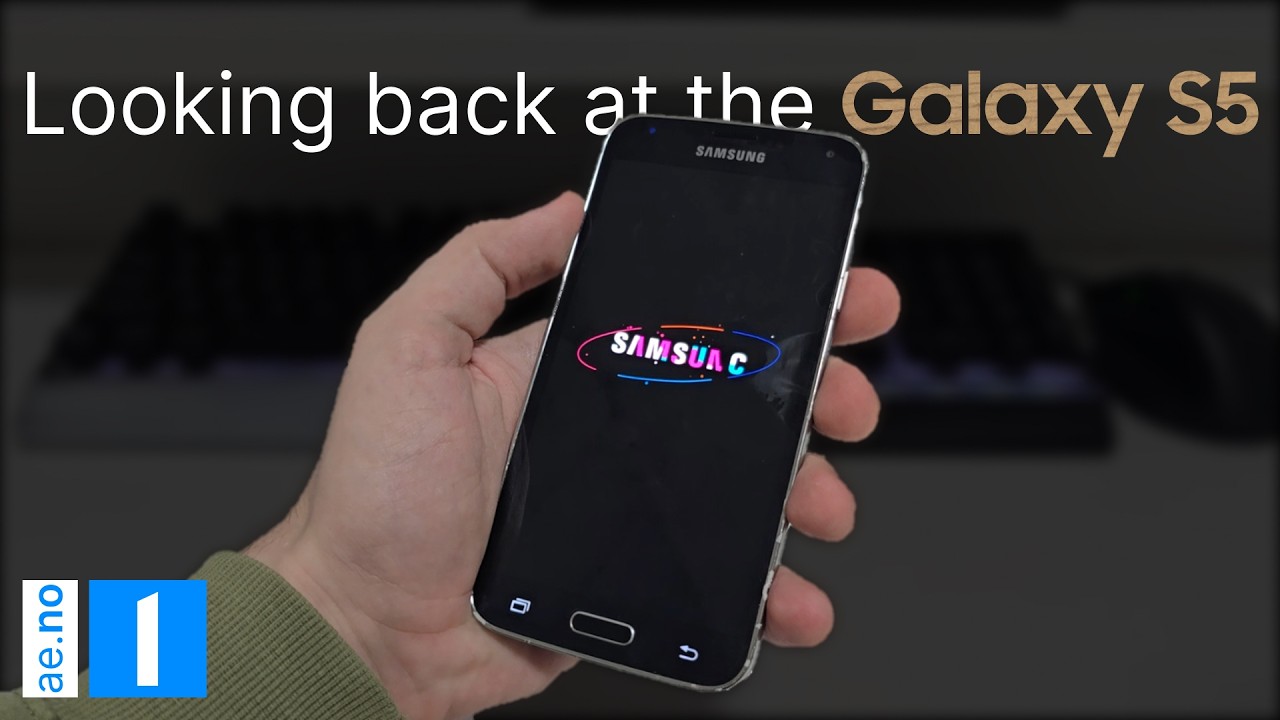 A look at the Samsung Galaxy S5, exploring software on modern internet