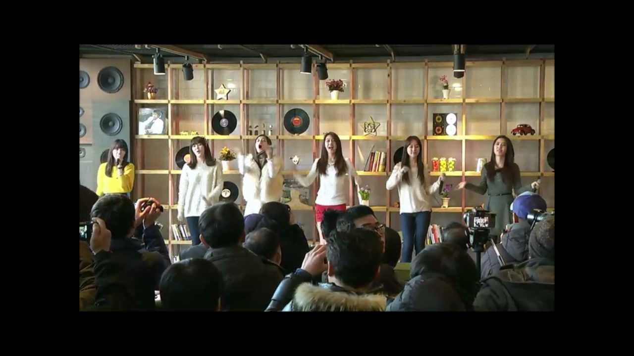 Rainbow - Kiss @ VERANDA LIVE Colors of Christmas: Red Christmas