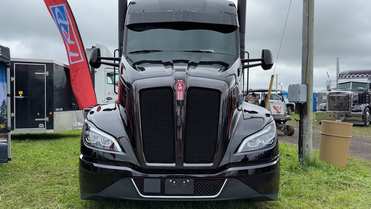 Ultimate Truck ? 2024 Kenworth T680 Signature Edition Maska