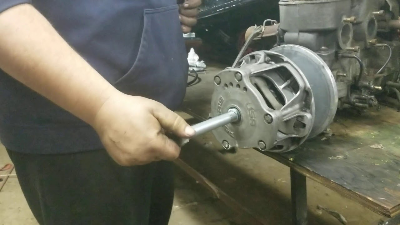 Snowmobile primary clutch removal