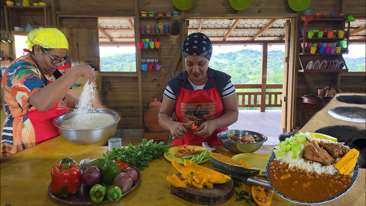 Nadie Pensó Verla Aquí de Nuevo. La Doña Regresa A La Cocina. La vida del campo