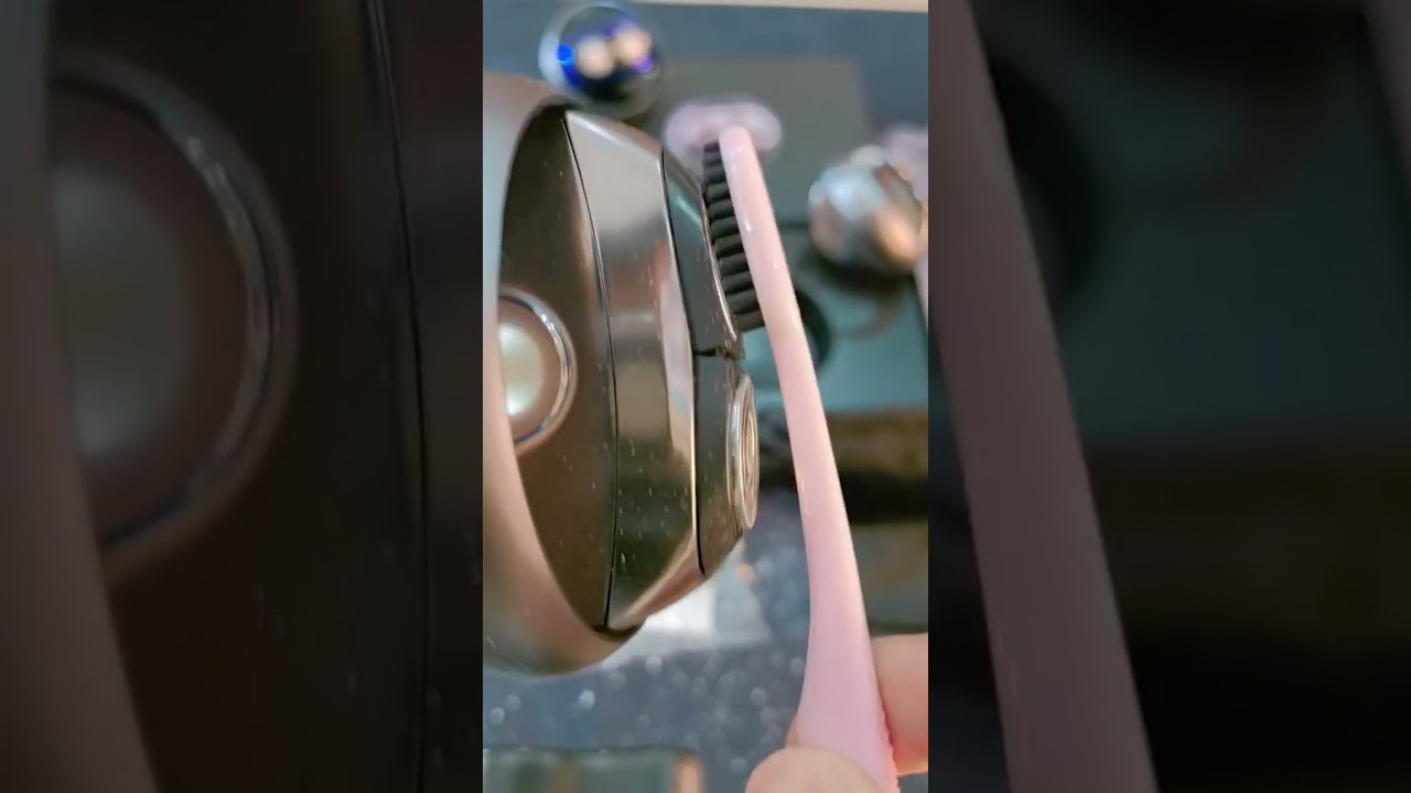 Professional razor manufacturing