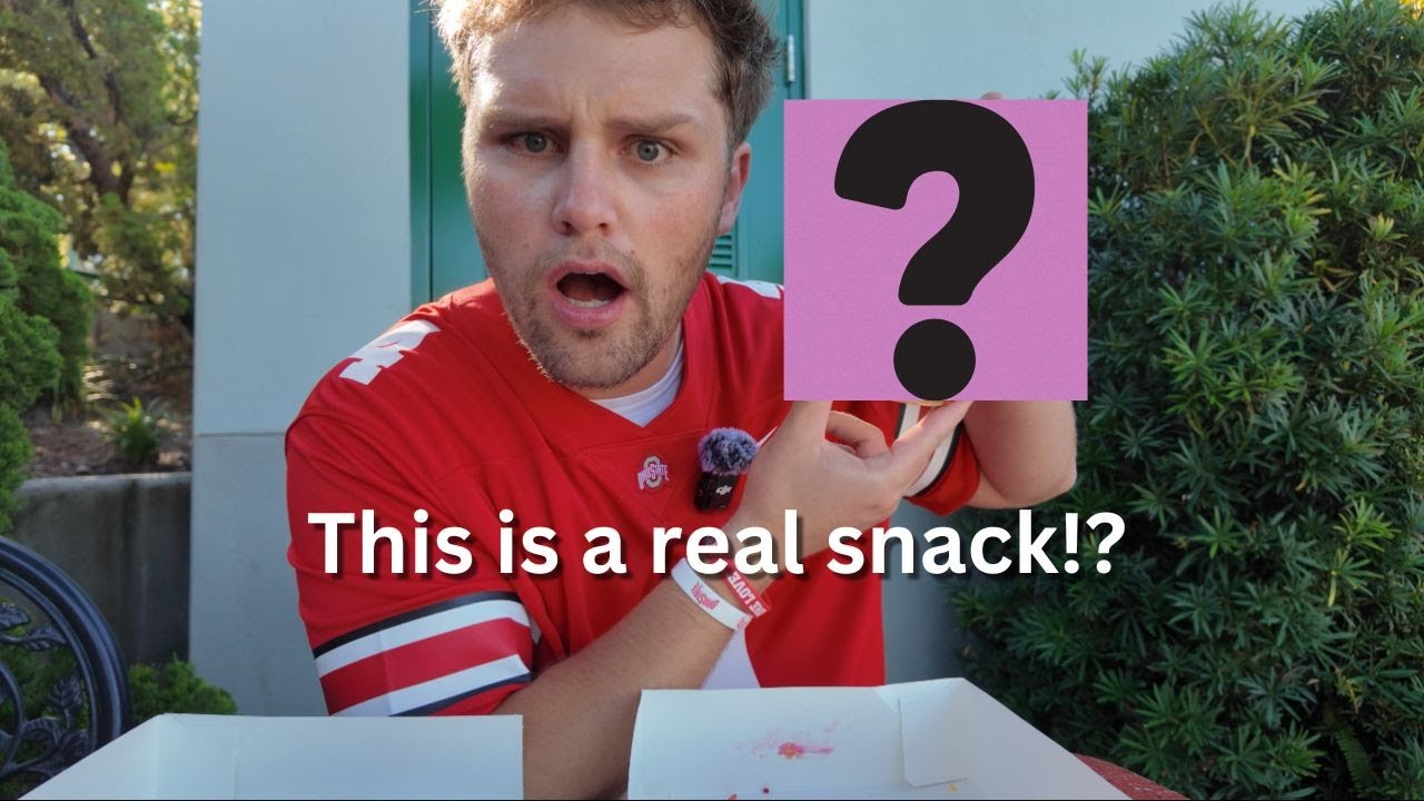 Eating the Big Pink at Universal Studios Florida!