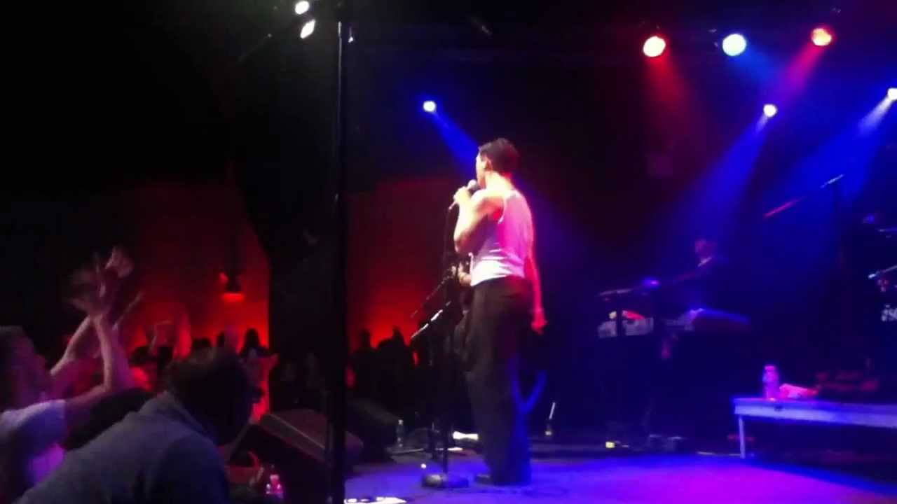 Sam Sparro - 21st Century Life (LIVE)