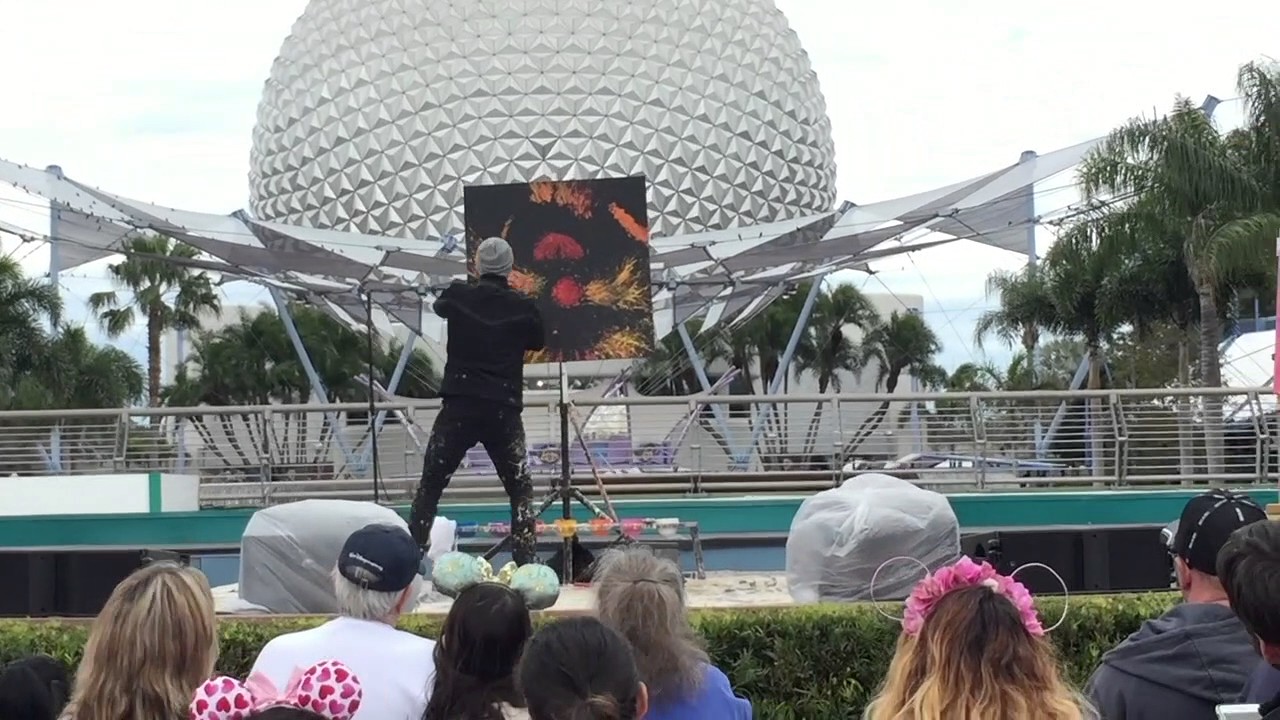 Time lapse of Disney artist Stephen Fishwick painting a Muppet character